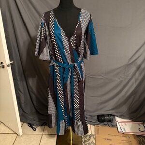 NWT BLOOMCHIC Dress Size 22-24(3X)
